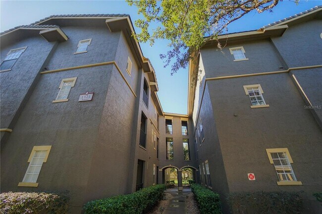 1321 Arbor Vista Loop, Unit 205 in Lake Mary, FL - Building Photo - Building Photo