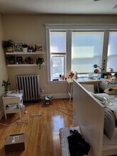 8 Farrington Ave in Boston, MA - Foto de edificio - Building Photo