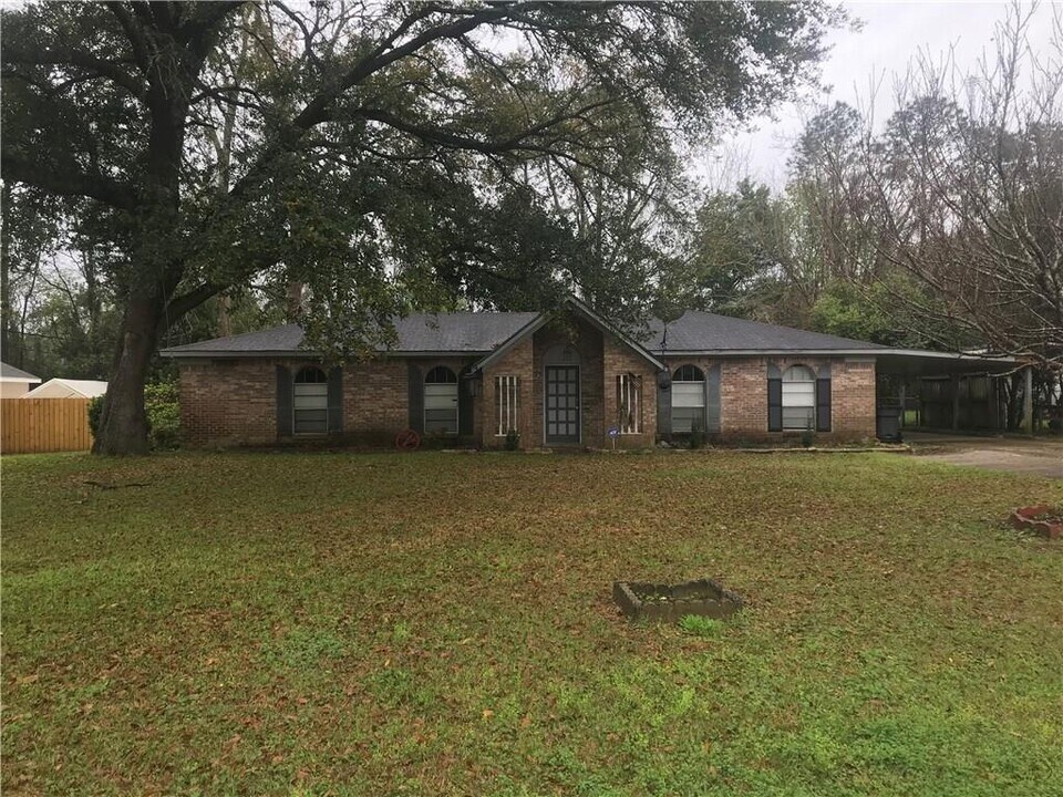 6631 Apache Run in Theodore, AL - Building Photo