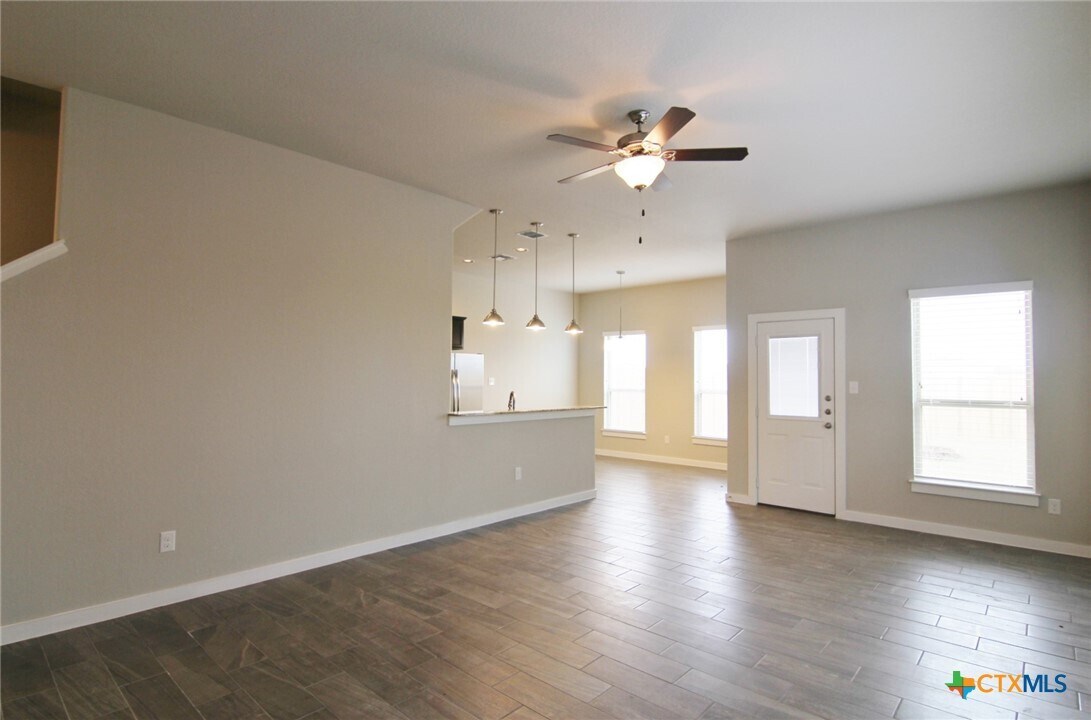 311 Creekside Curve in New Braunfels, TX - Building Photo