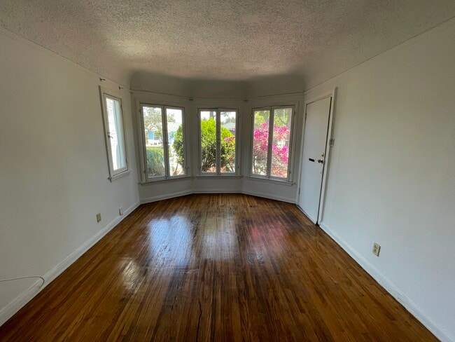 3402 Greensward Rd, Unit 3402 Greensward Road