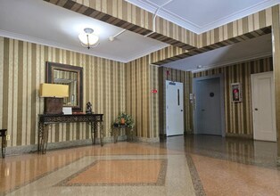 2330 Linwood Ave in Fort Lee, NJ - Building Photo - Building Photo