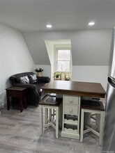 256 N Wellwood Ave in Lindenhurst, NY - Building Photo - Building Photo
