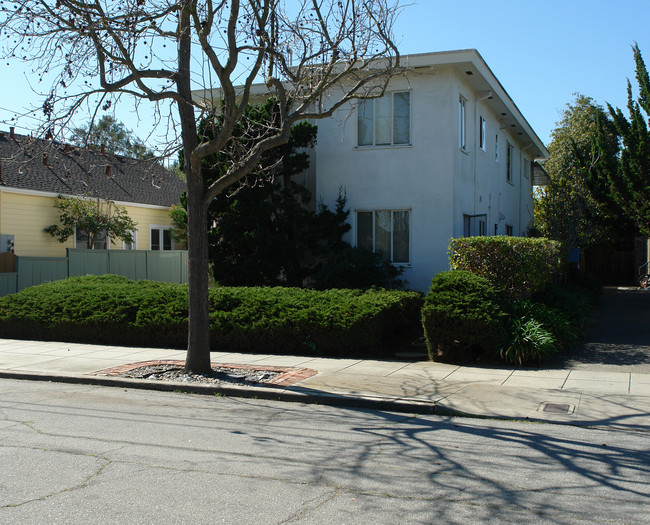 2070-2076 Williams St in Palo Alto, CA - Foto de edificio - Building Photo