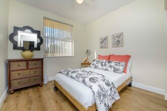 2080 Greenview Shores Blvd in Wellington, FL - Building Photo - Building Photo