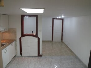 236 Garden Av in Toronto, ON - Building Photo - Building Photo