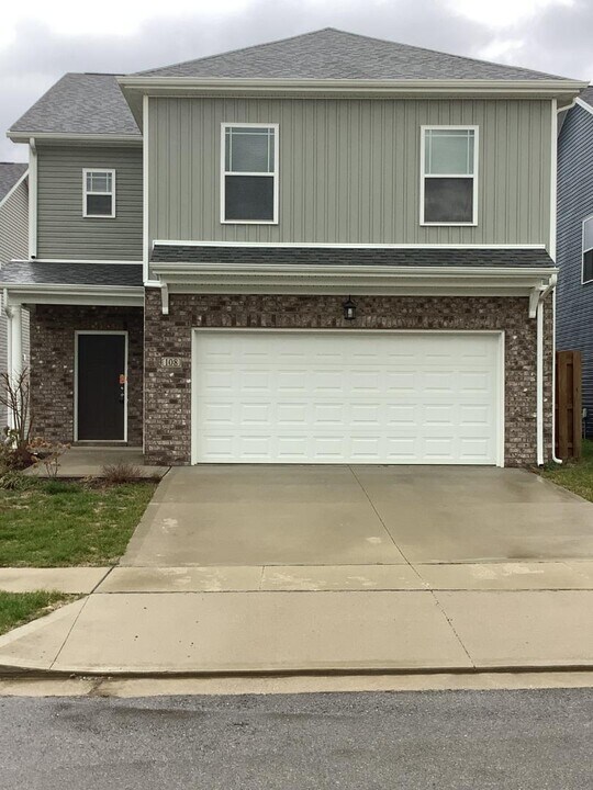 125 Cammy Ct in Nicholasville, KY - Building Photo