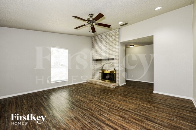 218 Long Shadow Ln in Mesquite, TX - Building Photo - Building Photo