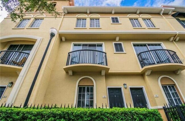 121 S Sherrill St in Tampa, FL - Building Photo - Building Photo