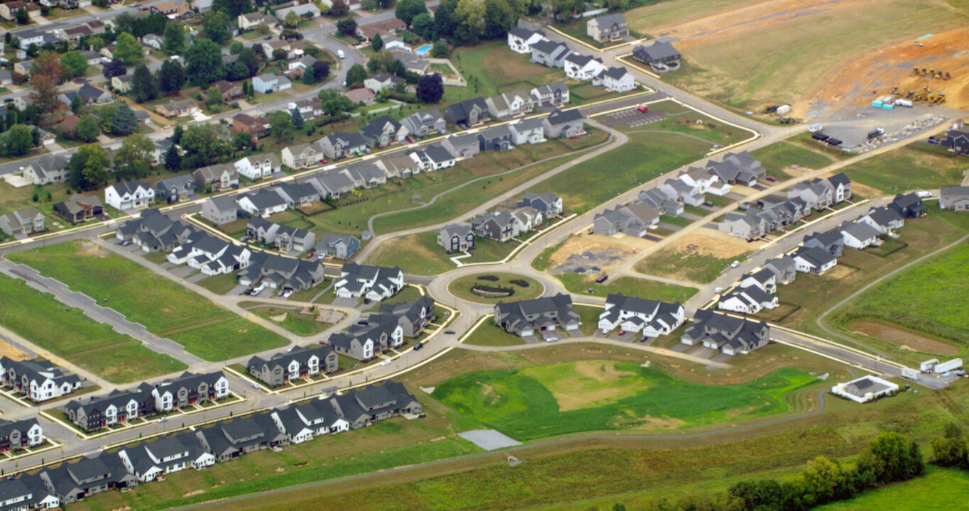 Madison Court at Legacy Park in Mechanicsburg, PA - Building Photo