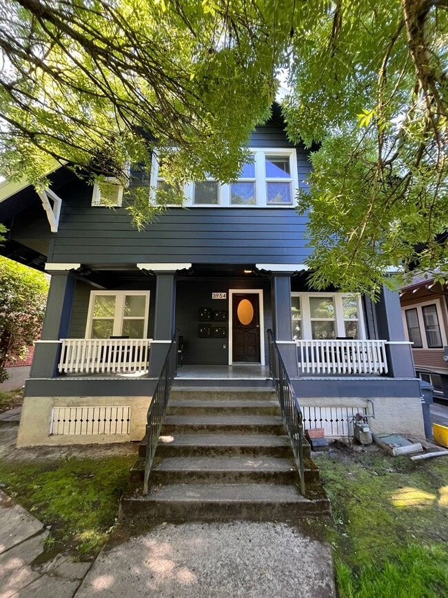property at 3954 SE Grant St