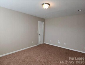 317 Montibello Dr in Mooresville, NC - Building Photo - Building Photo