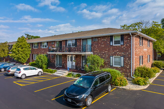 Olde Pulley Lane in Menasha, WI - Foto de edificio - Building Photo