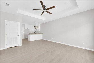 14 E 13th St in San Juan, TX - Building Photo - Building Photo