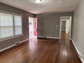 455 E Kivett St in Asheboro, NC - Building Photo - Building Photo