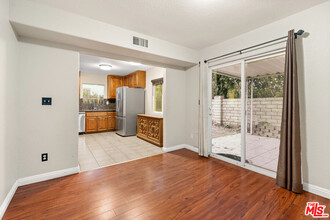 9155 Cedros Ave in Los Angeles, CA - Building Photo - Building Photo