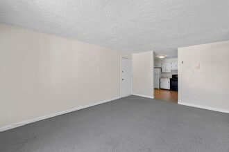 276 Codman Hill Rd in Boxborough, MA - Building Photo - Building Photo