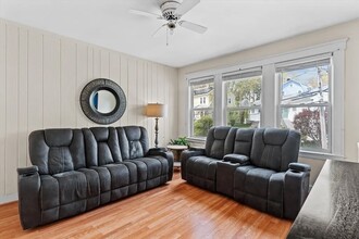 2 Brook Farm Rd, Unit #2 in Boston, MA - Building Photo - Building Photo