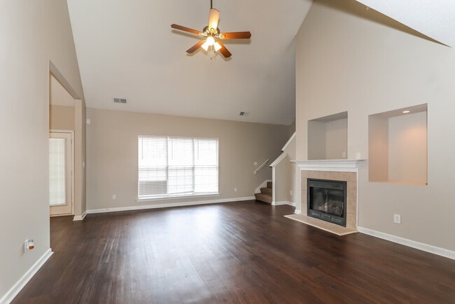 10222 Green Moss Dr N in Cordova, TN - Building Photo - Building Photo