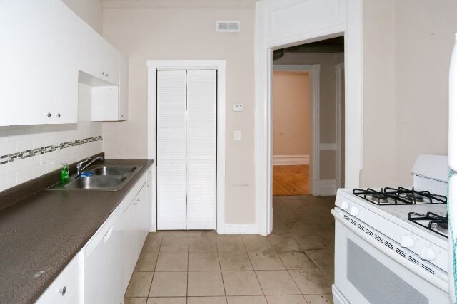2271 N Lincoln Ave in Chicago, IL - Building Photo - Building Photo