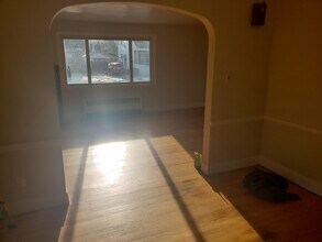 19 Maplewood Ave, Unit B in Albany, NY - Foto de edificio - Building Photo