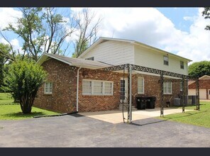 214 Haynes Dr in Murfreesboro, TN - Building Photo - Building Photo