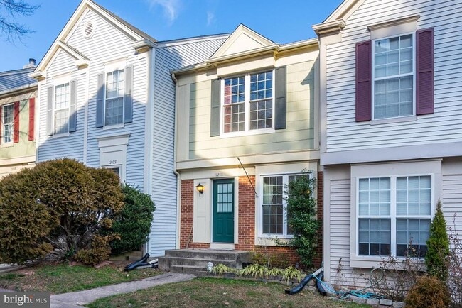 12111 Wedgeway Pl in Fairfax, VA - Building Photo - Building Photo