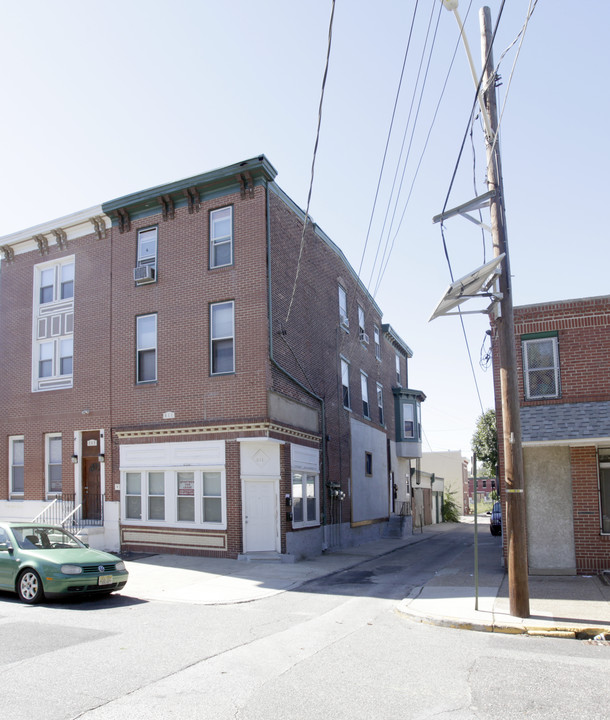 611 N 2nd St in Camden, NJ - Building Photo