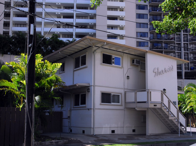 1839 Kaioo Dr in Honolulu, HI - Building Photo - Building Photo