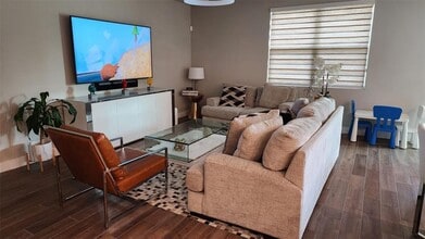 17301 Back Bay Ct in Clermont, FL - Building Photo - Building Photo