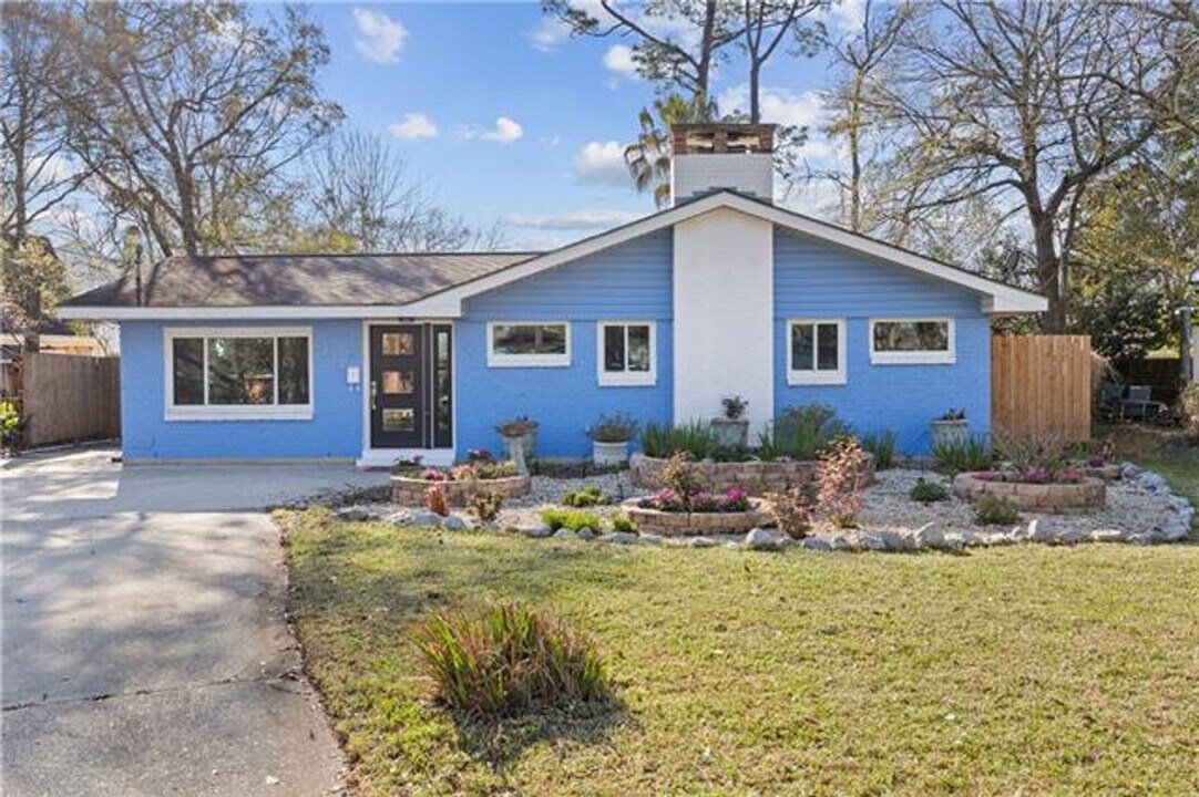 9420 Gerald St in River Ridge, LA - Building Photo