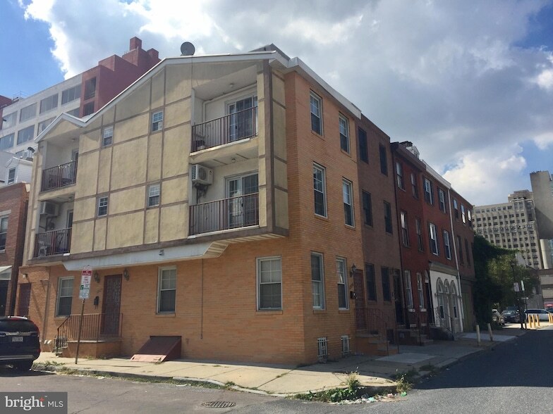 1224 Summer St, Unit 3F in Philadelphia, PA - Building Photo