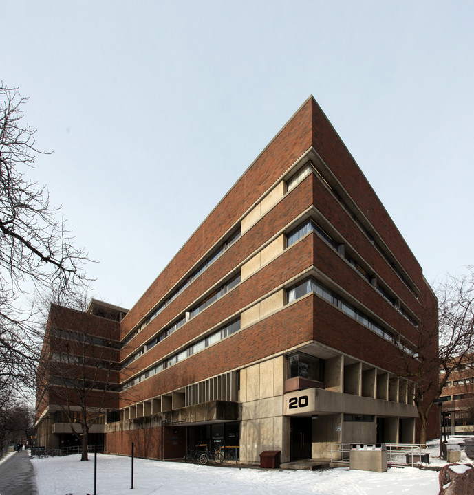 Wilson Hall-New College in Toronto, ON - Building Photo