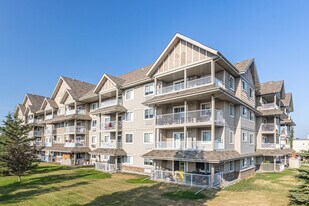 The Palisades in Edmonton, AB - Building Photo