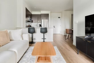 2333 Calle Del Mundo in Santa Clara, CA - Foto de edificio - Building Photo