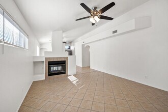 8080 N Tackroom Ln in Tucson, AZ - Building Photo - Building Photo