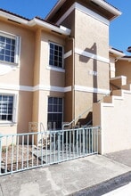 6425 SW 130th Pl in Miami, FL - Building Photo - Building Photo