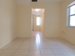 1118 15th St W in Bradenton, FL - Building Photo - Building Photo