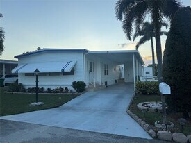 1921 SW 83rd Ave in Davie, FL - Building Photo