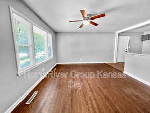8903 E 72nd St in Raytown, MO - Building Photo - Building Photo
