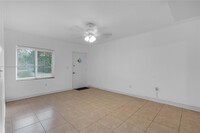 6141 SW 47th St in Miami, FL - Building Photo - Building Photo