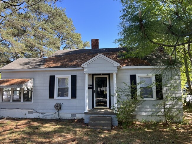 property at 740 W 5th St