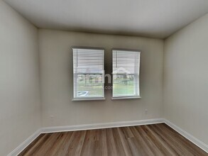 2665 Sunrise Lndg Lp in Tavares, FL - Building Photo - Building Photo