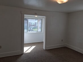 263 State St in Baden, PA - Building Photo - Building Photo