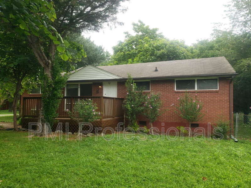 1027 Hunt St in Murfreesboro, TN - Building Photo