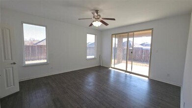 4822 Westlake Dr in Garland, TX - Building Photo - Building Photo