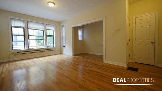 property at 721.5 W Barry Ave