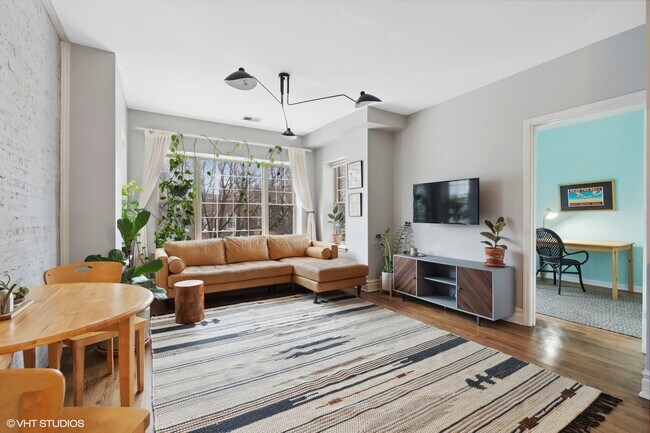 2903 N Rockwell St in Chicago, IL - Building Photo - Building Photo