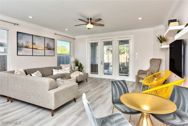 property at 725 95th Ave N