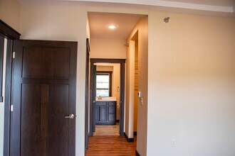 River Flats in Altoona, WI - Building Photo - Building Photo